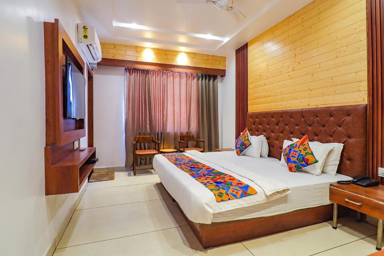 Fabhotel Grand Arya Патна Екстер'єр фото