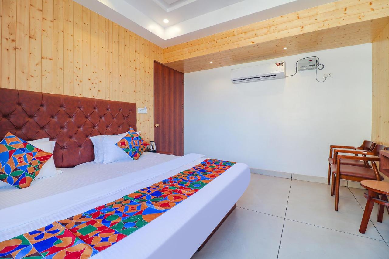 Fabhotel Grand Arya Патна Екстер'єр фото