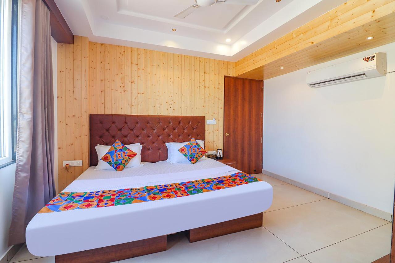 Fabhotel Grand Arya Патна Екстер'єр фото